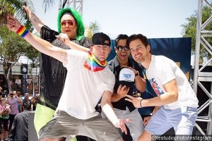 channing-tatum-and-matt-bomer-dance-at-la-gay-pride-parade
