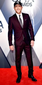 NASHVILLE, TN - NOVEMBER 04: Singer-songwriter Cole Swindell attends the 49th annual CMA Awards at the Bridgestone Arena on November 4, 2015 in Nashville, Tennessee. (Photo by John Shearer/WireImage)