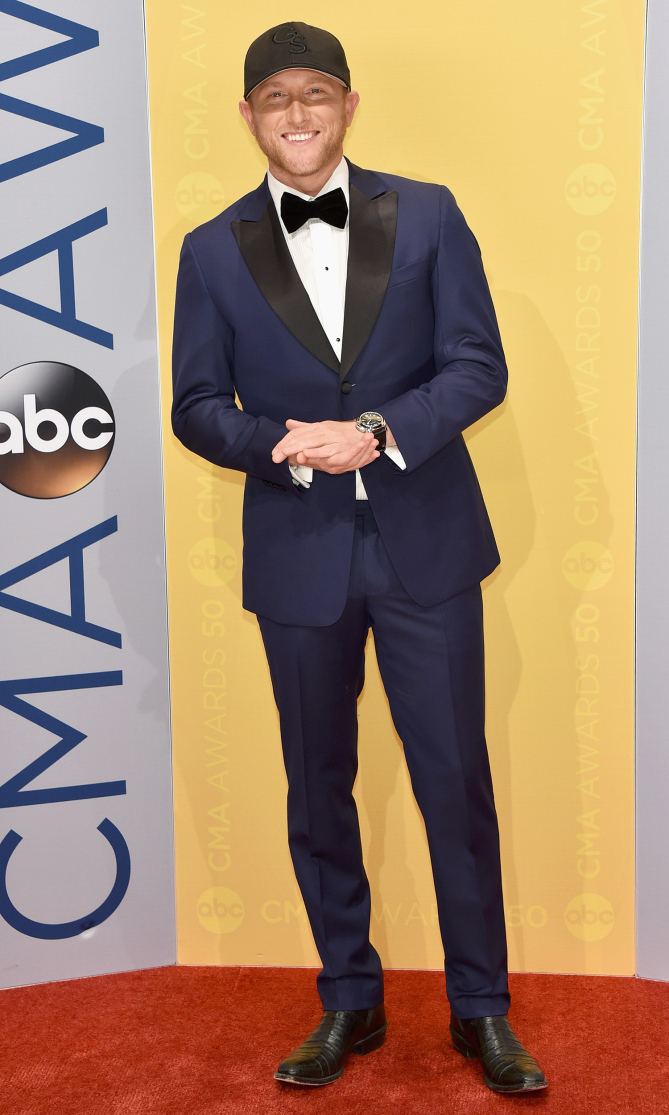 The 50th Annual CMA Awards - Arrivals