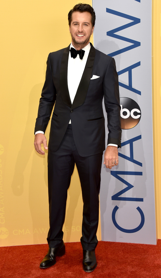 The 50th Annual CMA Awards - Arrivals