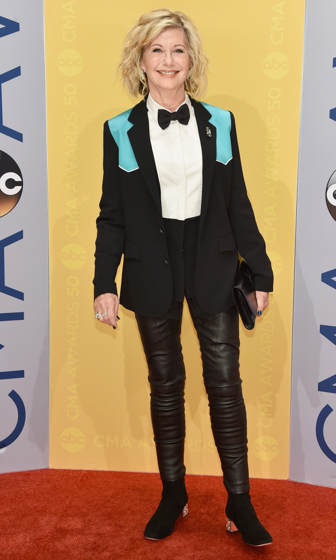 The 50th Annual CMA Awards - Arrivals